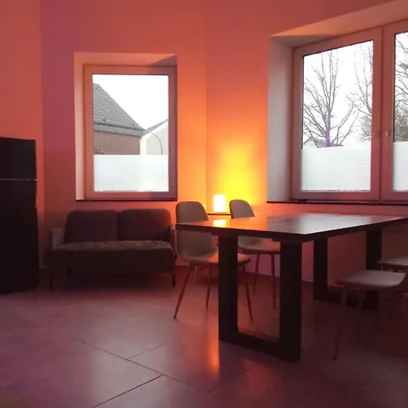 Topflat Mit Kueche I Gratis Parkplatz I Zwei Schlafzimmer I Zentrumnah 아파트 *