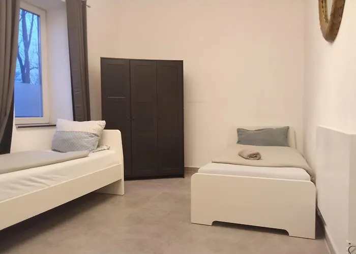 Topflat Mit Kueche I Gratis Parkplatz I Zwei Schlafzimmer I Zentrumnah Apartman