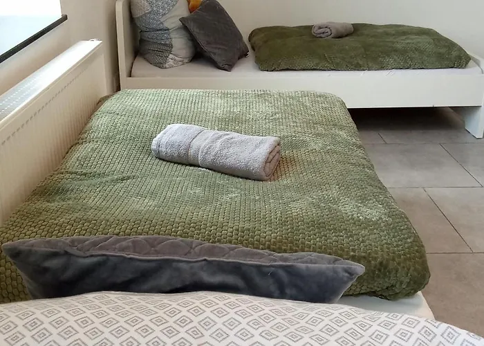 Topflat Mit Kueche I Gratis Parkplatz I Zwei Schlafzimmer I Zentrumnah *