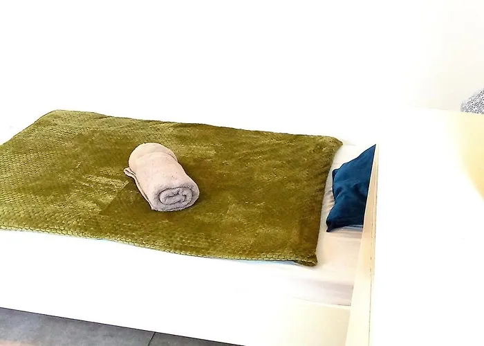 Apartman Topflat Mit Kueche I Gratis Parkplatz I Zwei Schlafzimmer I Zentrumnah