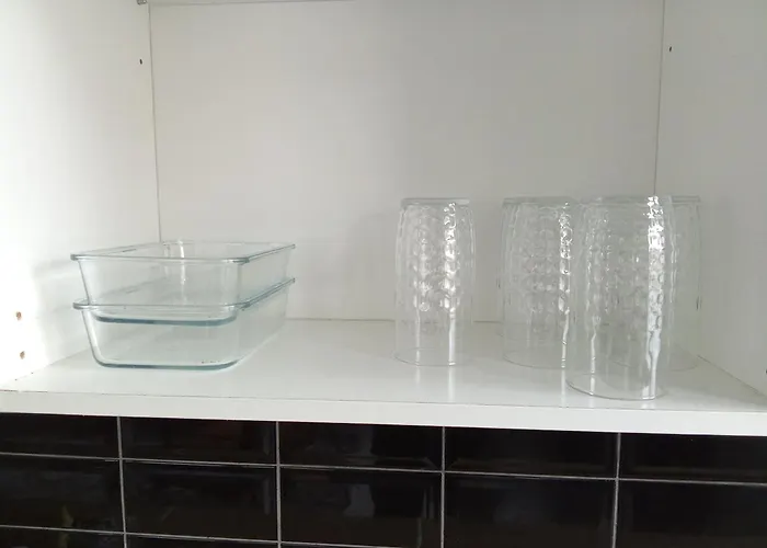 Topflat Mit Kueche I Gratis Parkplatz I Zwei Schlafzimmer I Zentrumnah Apartman *