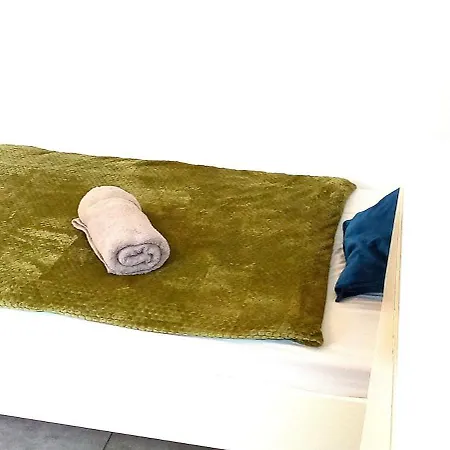 Appartement Topflat Mit Kueche I Gratis Parkplatz I Zwei Schlafzimmer I Zentrumnah