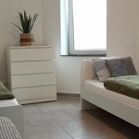 Topflat Mit Kueche I Gratis Parkplatz I Zwei Schlafzimmer I Zentrumnah