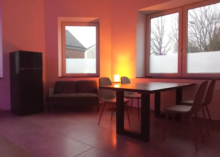 Topflat Mit Kueche I Gratis Parkplatz I Zwei Schlafzimmer I Zentrumnah Apartment *