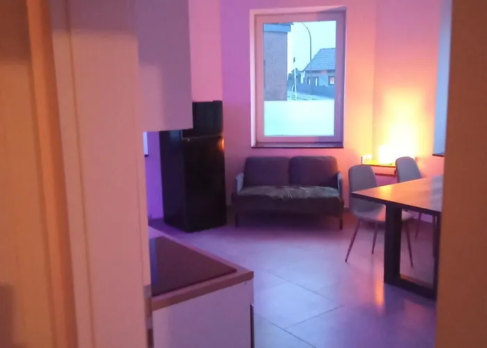 Topflat Mit Kueche I Gratis Parkplatz I Zwei Schlafzimmer I Zentrumnah *